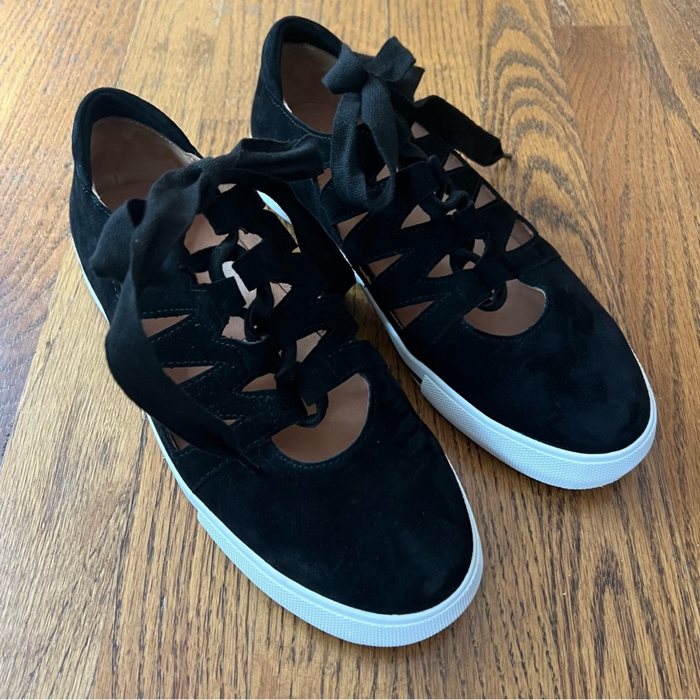 L’Amour Des Pieds LDP Shoes Kanav black suede sneakers ribbon tie size 8.5